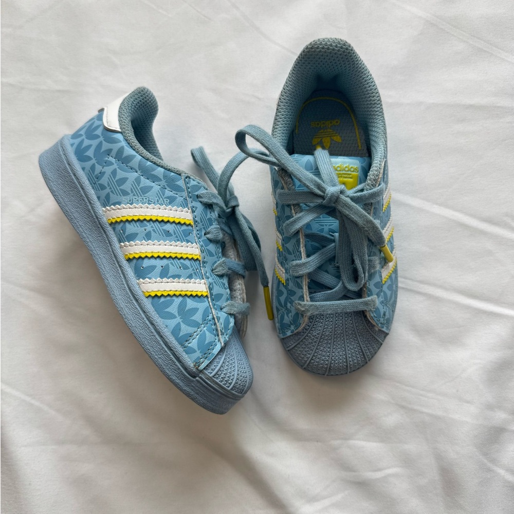 Adidas Kids Light Blue Sneakers with Yellow Stripes